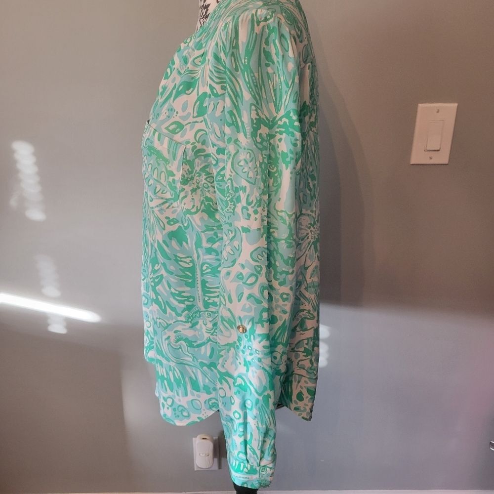 Lilly Pulitzer Silk Lizard Print Blouse Green Top Size M - Picture 2 of 4